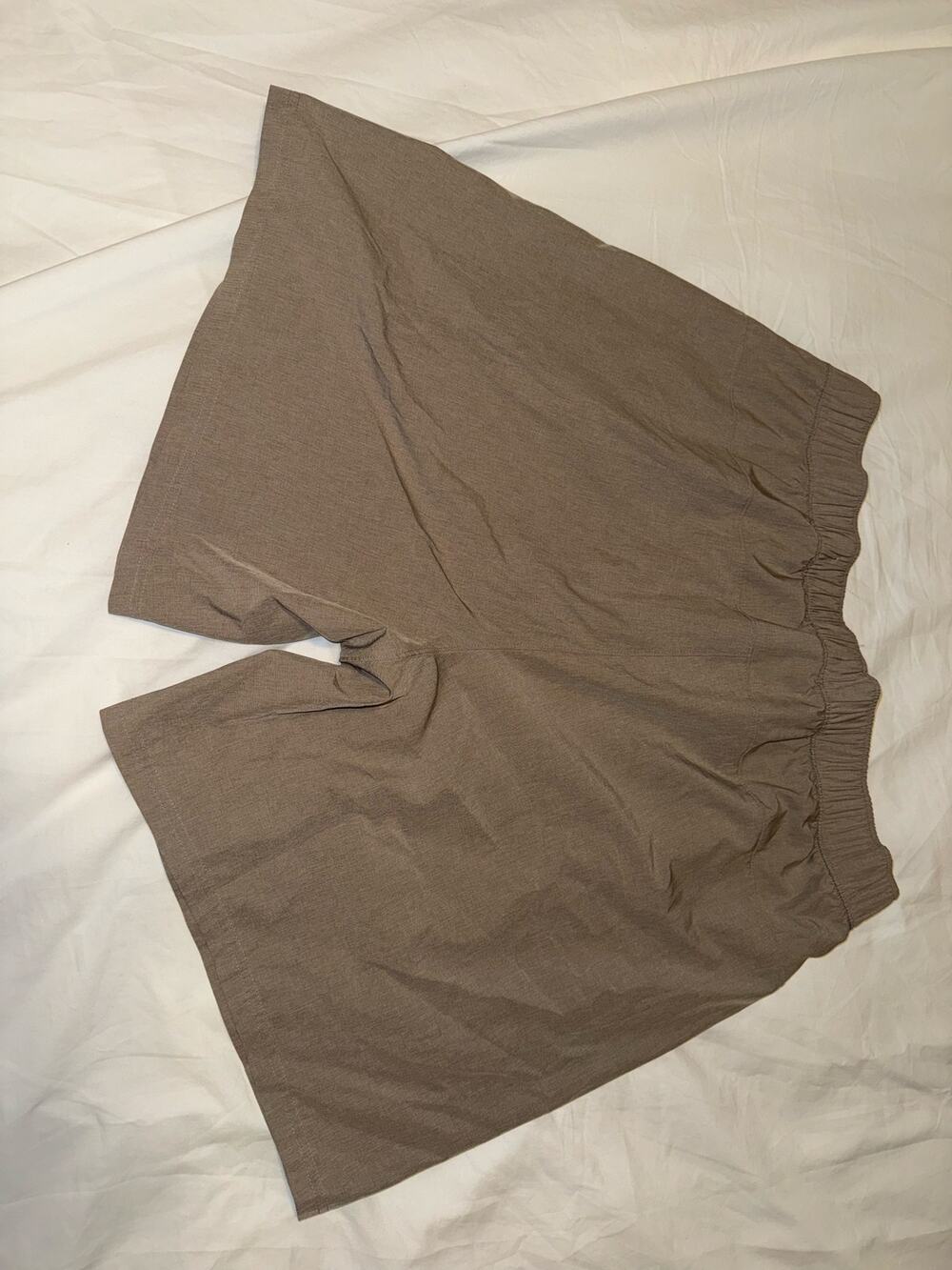 Old Navy Active Men’s Quick-Dry Shorts – Size XL – Taupe/Gray – Gently Use